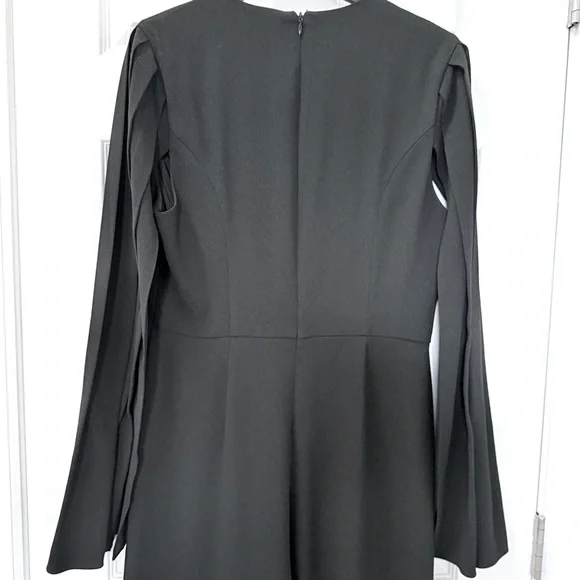 Trina Turk Monumental Crepe Slit-Sleeve Black Wide Leg Elegant JumpsuitSize 8